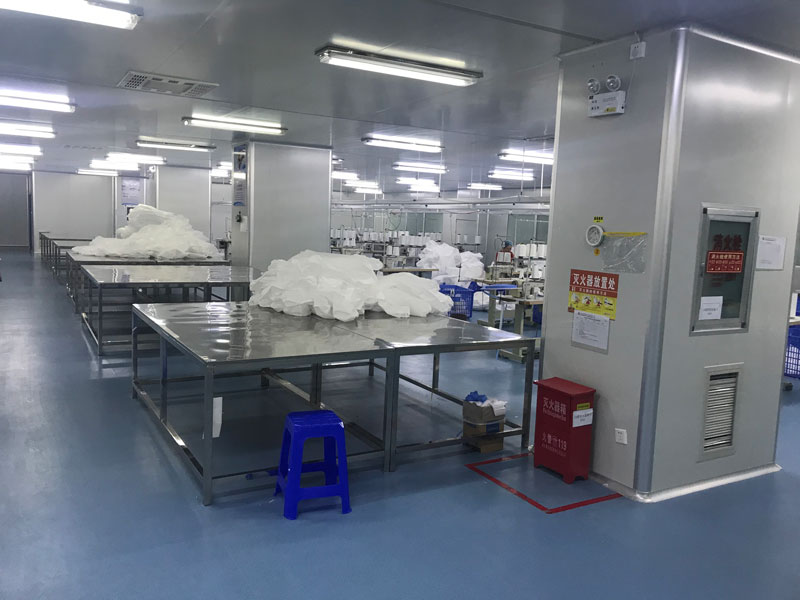 医护防护用品生产现场
